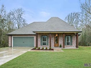 12087 River Highlands Dr, Saint Amant, LA 70774