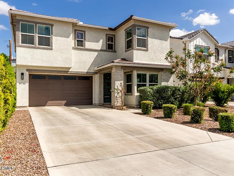 3746 E Earll Dr — Photo 35