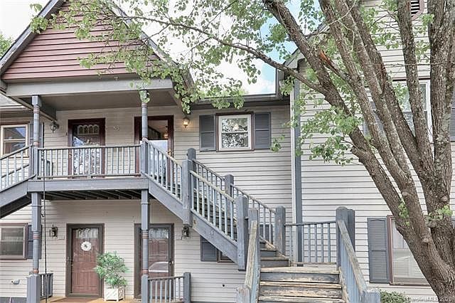 1st image of 233 Ramsey Ct