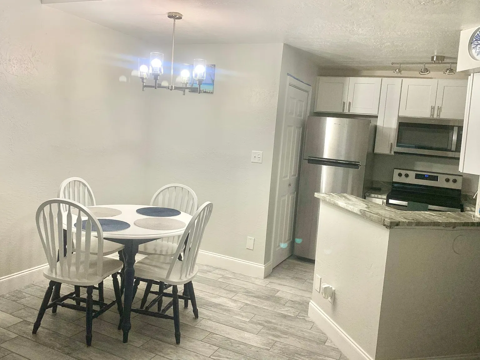 1 bed, 723 sqft, $1,700 — Photo 2