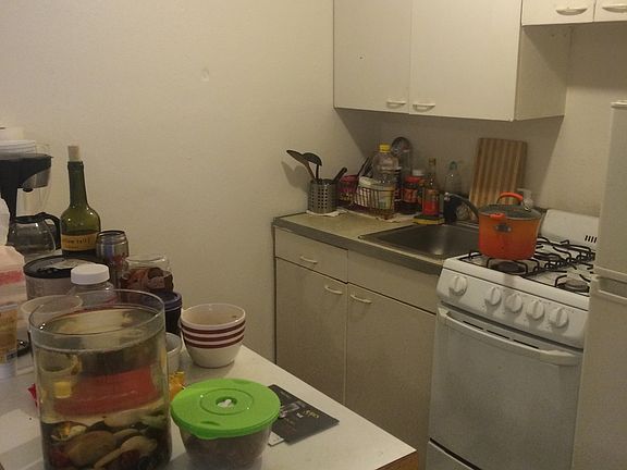 2nd image of 419 Erie St SE APT 203