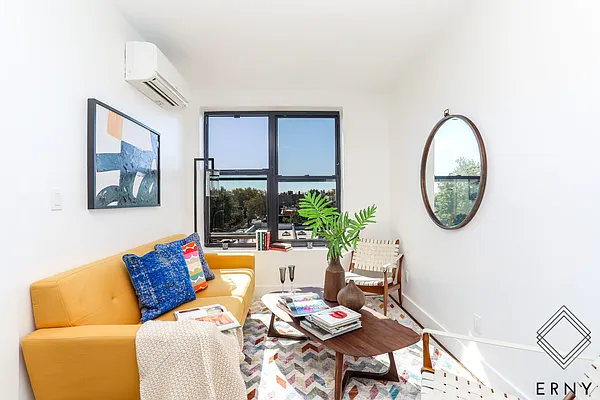 Rented by ERNY LLC | media 14