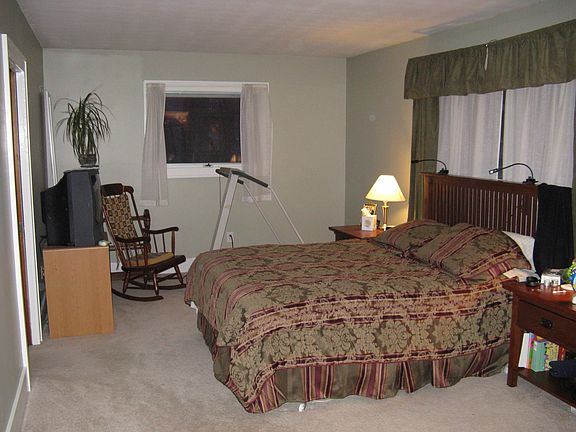 5th image of 334 Hillsdale Ave