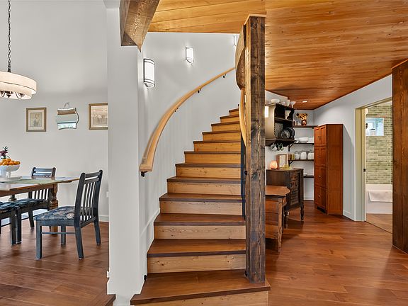 4th image of 246 Forest Ridge Trl