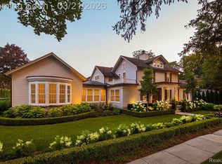 743 W Frank St, Birmingham, MI 48009