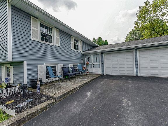 5th image of 66 Pinebriar Dr