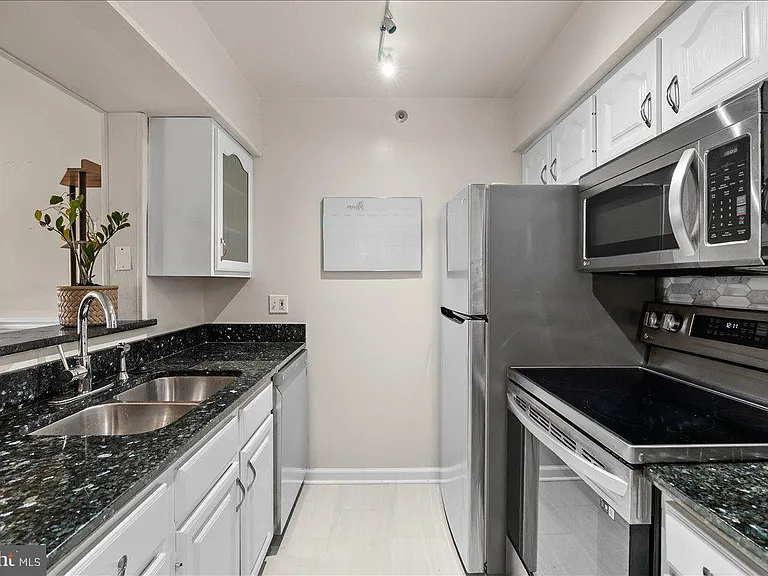 3311 Wyndham Cir #4200 — Photo 5