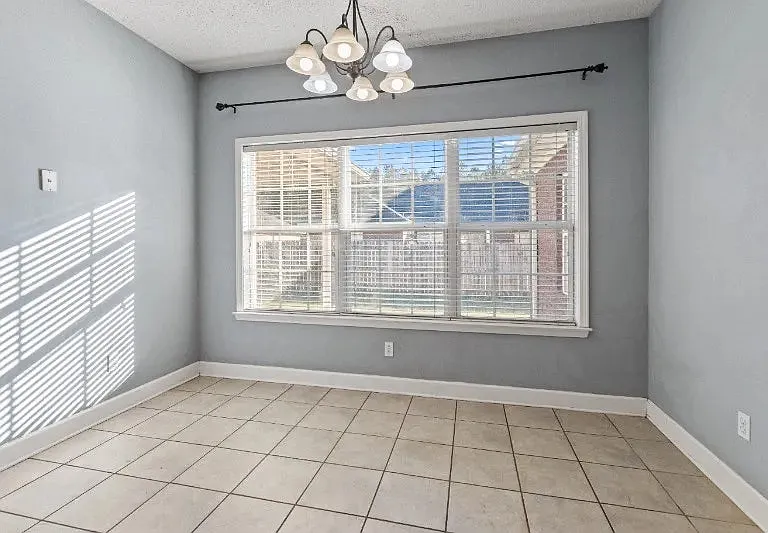 1803 Collier Way — Photo 13