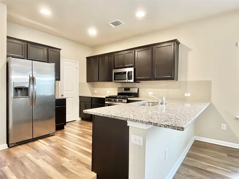 2937 Bridekirk Dr — Photo 3