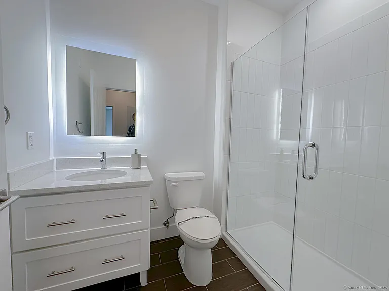 111B Morgan St #209 — Photo 4