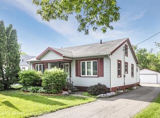 4912 Douglas Ave, Des Moines, IA 50310