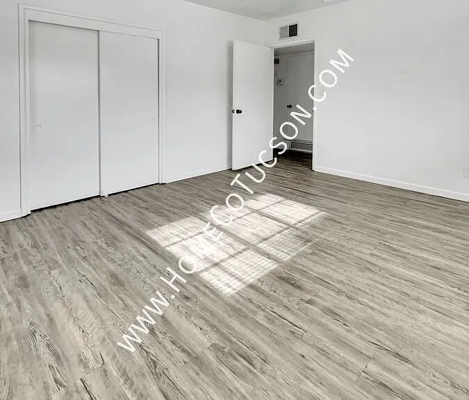 833 W Jacinto St — Photo 25