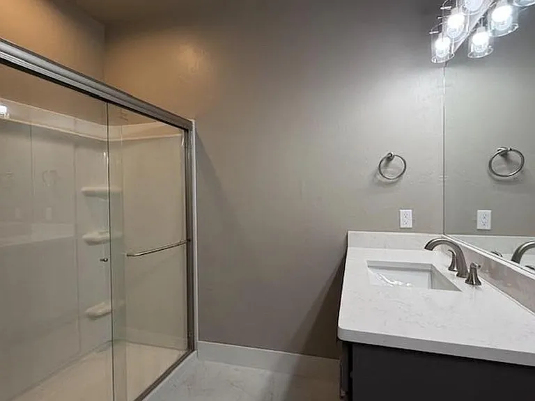 604 Abadan Dr — Photo 10