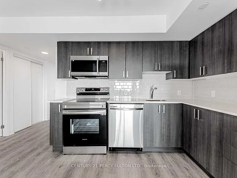 1480 Bayly St #513 — Photo 15