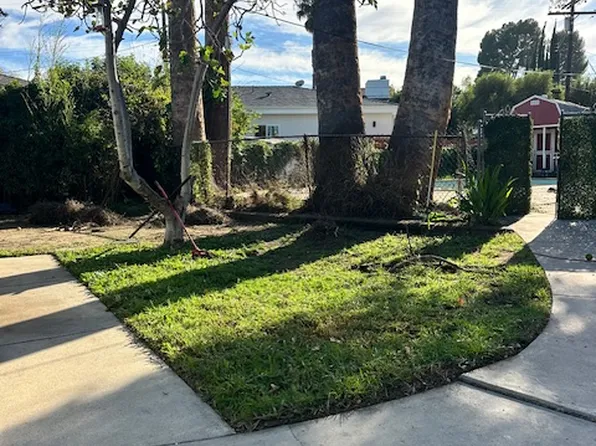 5729 Bertrand Ave, Encino, CA 91316