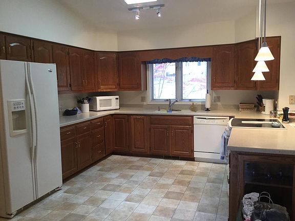 4th image of 152 Leeward Dr