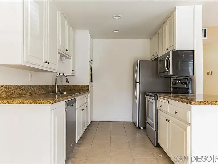 5025 Collwood Way #18 — Photo 2