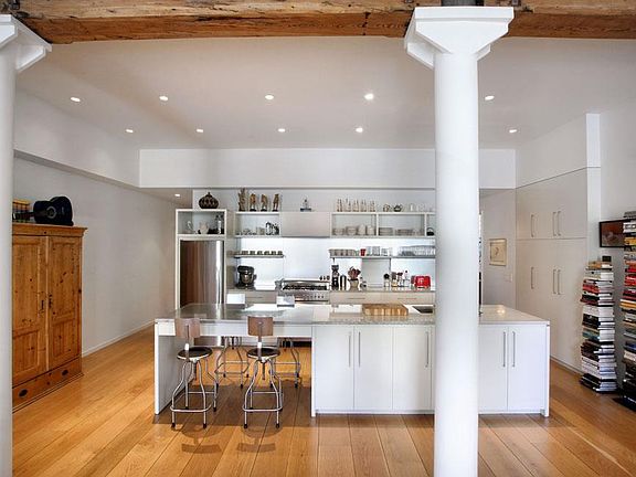 4th image of 434 Greenwich St #2B