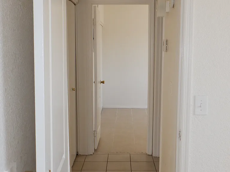 504 E Montebello Ave #3 — Photo 9