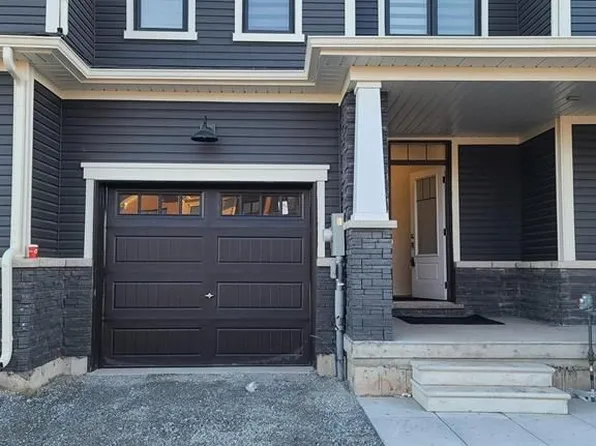 47 Rowlock St, Welland, ON L3B 0M7