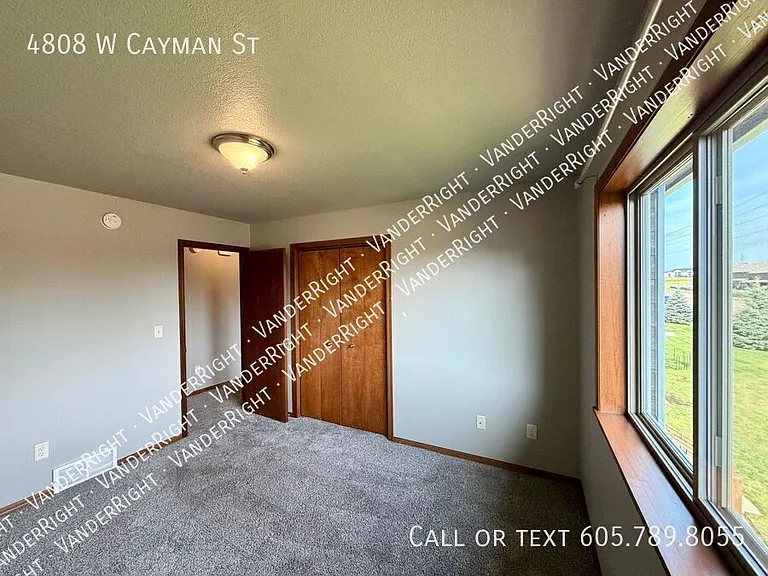 4808 W Cayman St — Photo 11