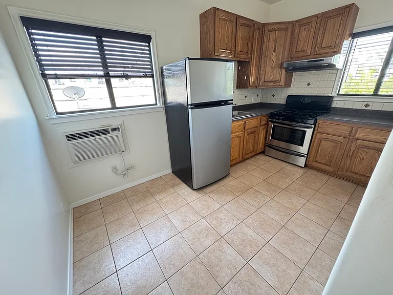 1341 N Bronson Ave #7A — Photo 17