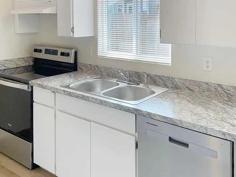 4707 S Puget Sound Ave — Photo 2