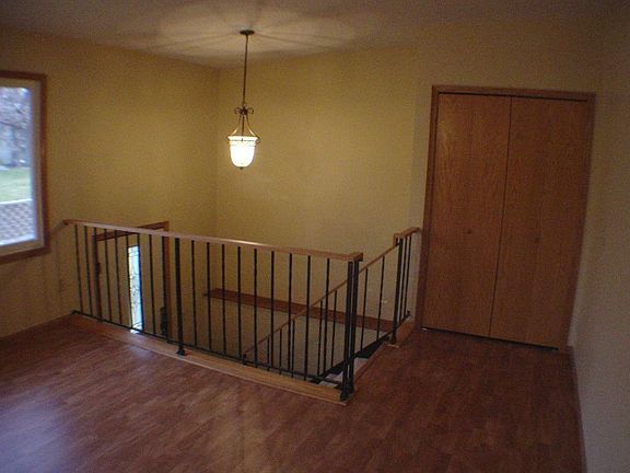 5th image of 5612 N Innsbruck Ct NE