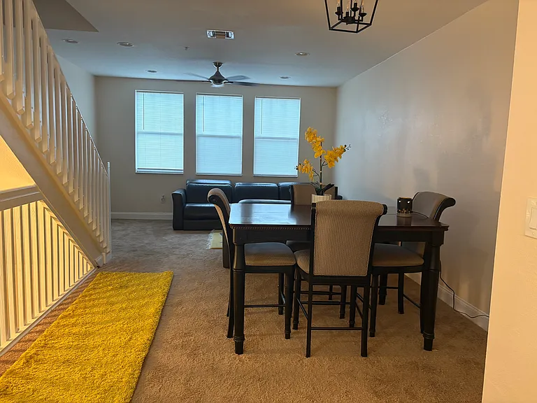 833 Millbrae Ct #4 — Photo 11