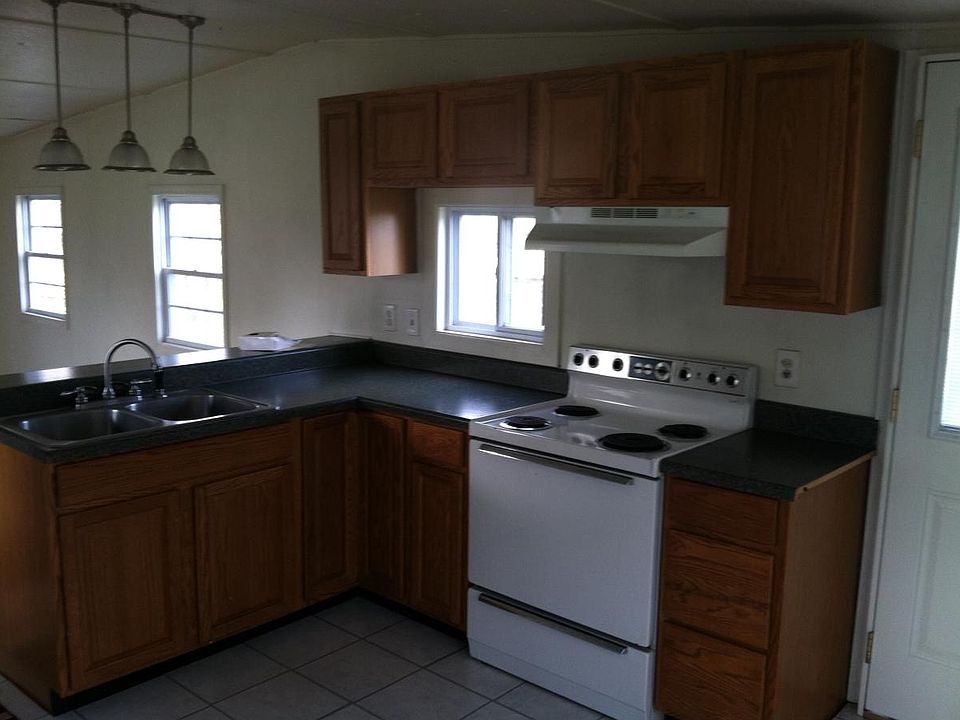 Open Kitchen/Living Room