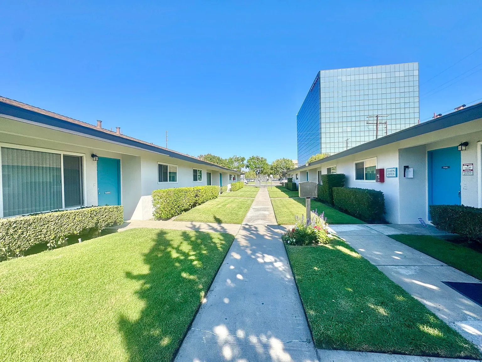 Garden Walk Apartments — Photo 2