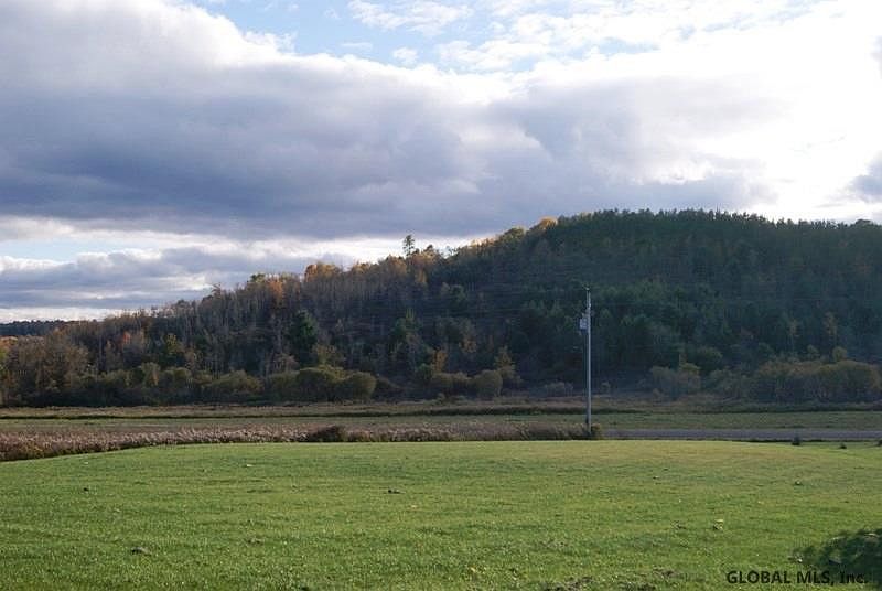 5th image of 136 RED BARN Road