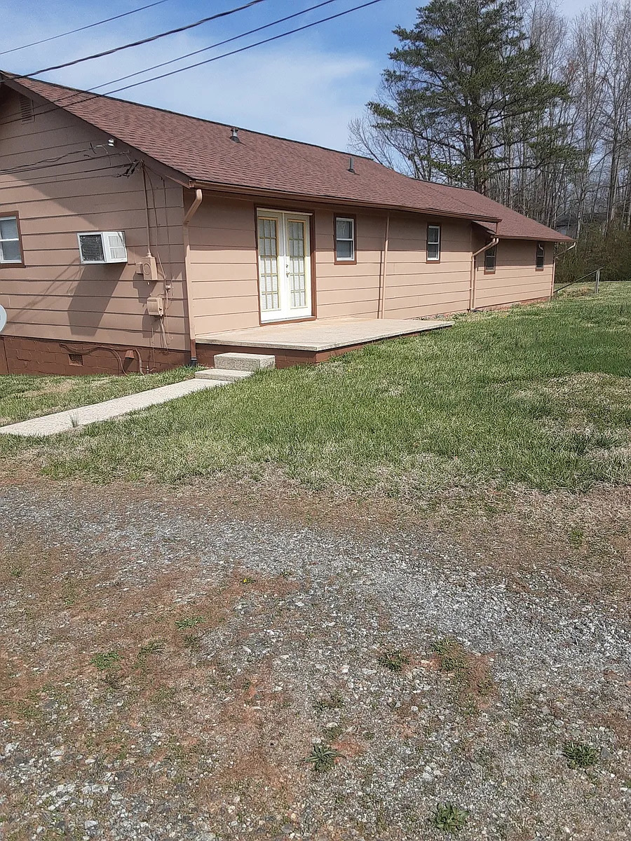 Building Photo - 4541 Francis Rd