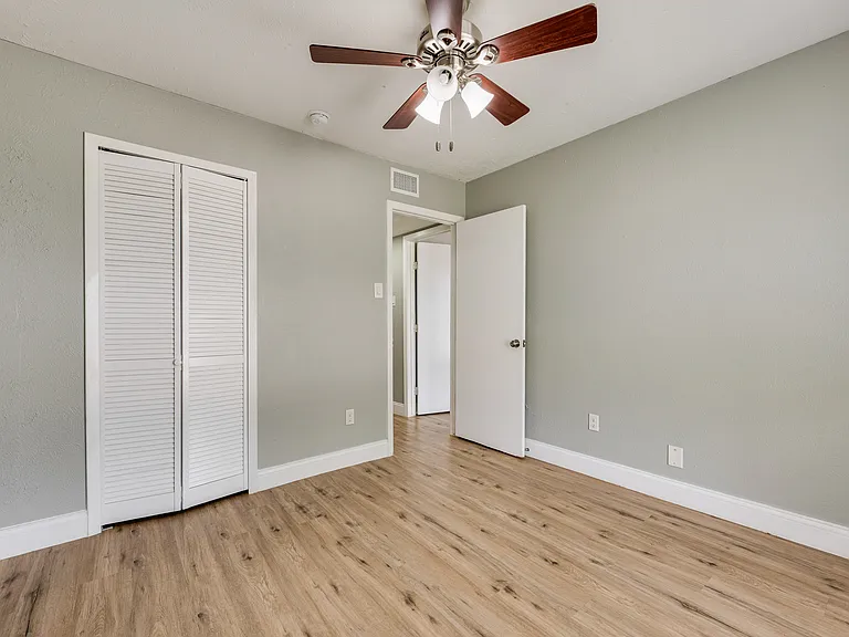 1732 Delaford Ct — Photo 25