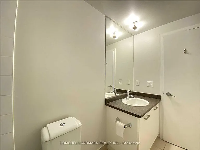 832 Bay St #1601 — Photo 35