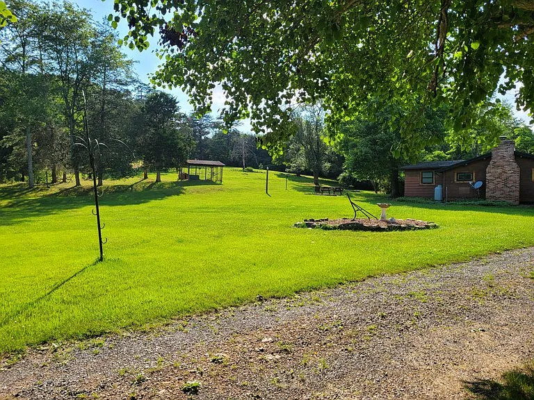 226 Easter Ridge Ln — Photo 3