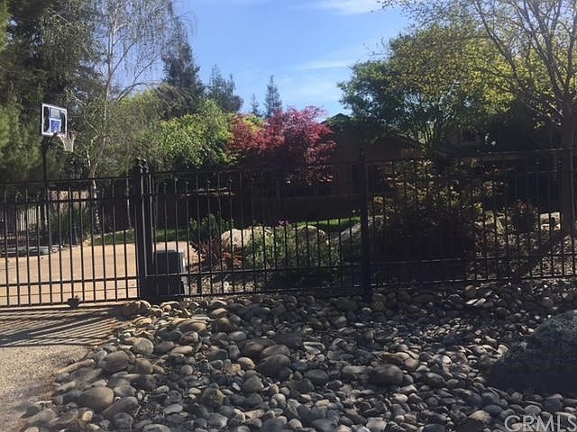 2nd image of 5959 Salisbury Ct