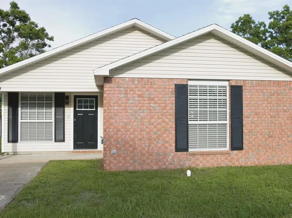 424 Shadow Way Ln, Pensacola, FL 32506