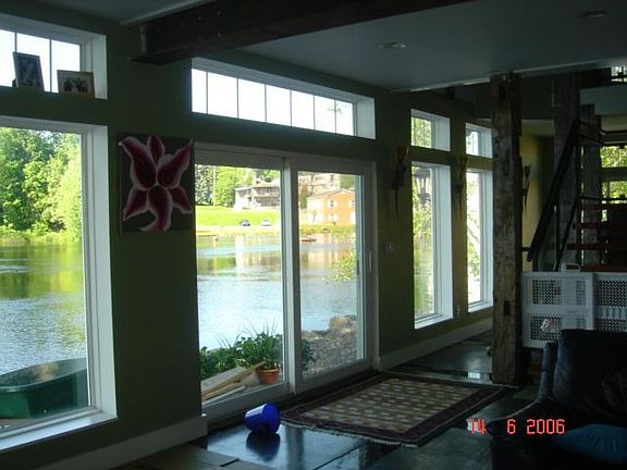 River is the focus of the home