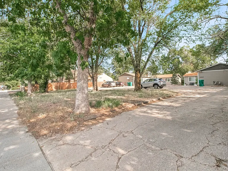2462 E Willamette Ave — Photo 19