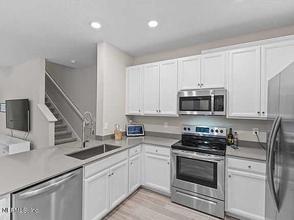 5th image of 1173 BEACH DUNE Drive