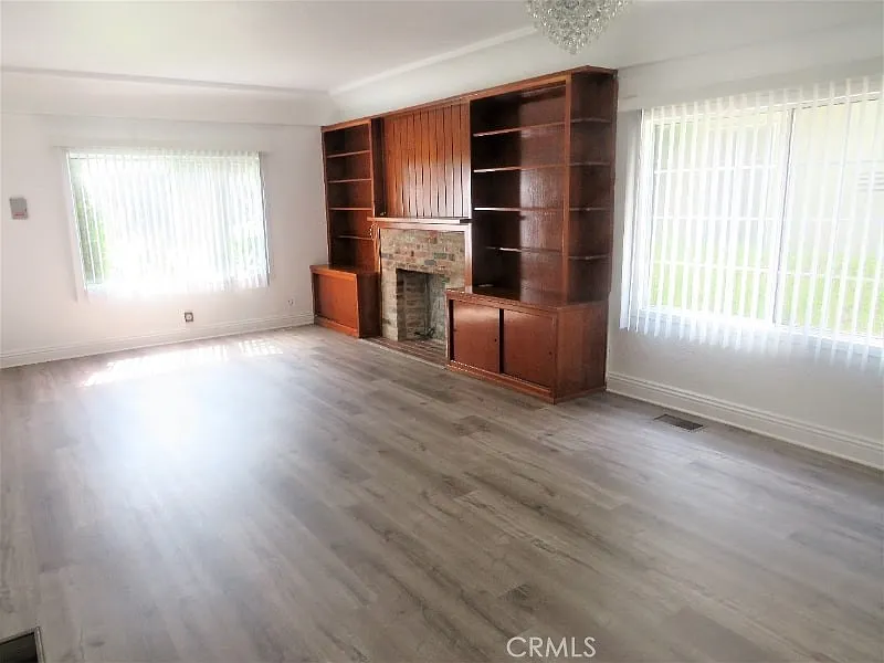 Building Photo - 227 S Gale Dr #4