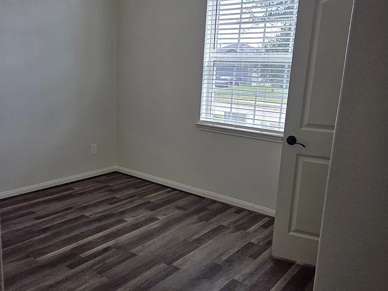 7642 Dusty Melody Ln — Photo 10