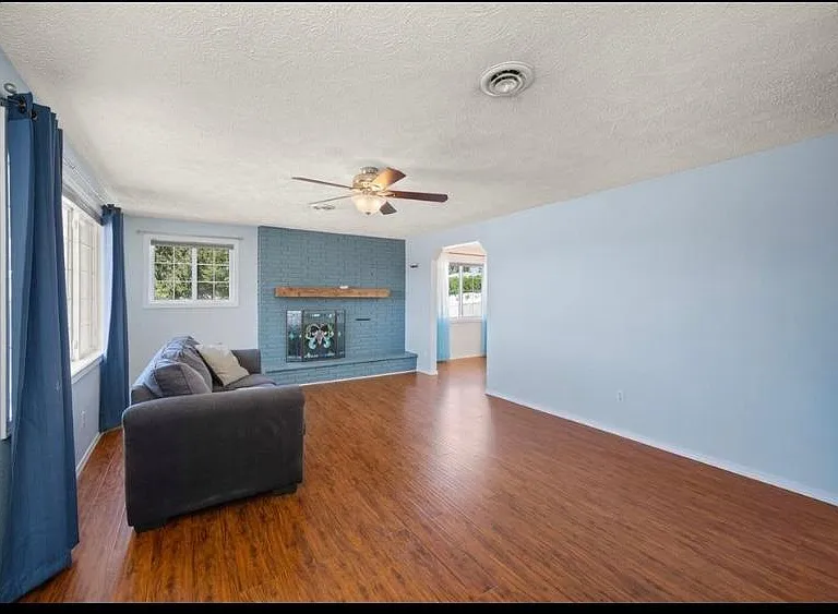 5820 N Moore St — Photo 4
