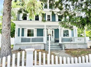 149 Woodward Rd, Providence, RI 02904