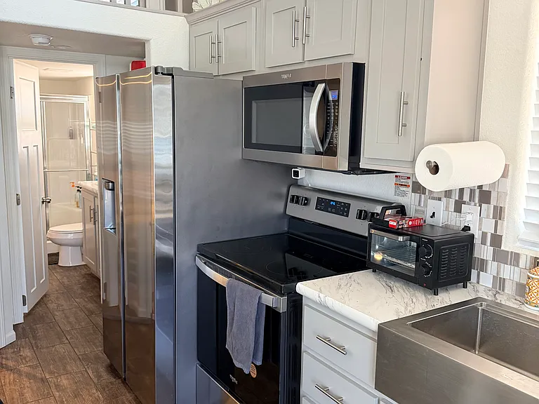 9252 E Broadway Rd — Photo 12