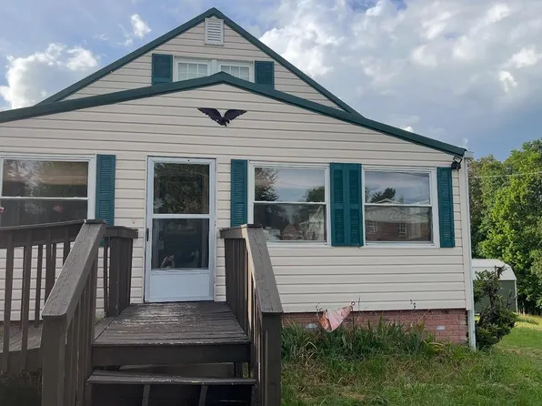 101 Luxor Ln, Shady Spring, WV 25918