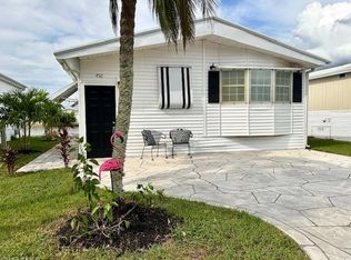 492 Cheetah Dr #492, Naples, FL 34114