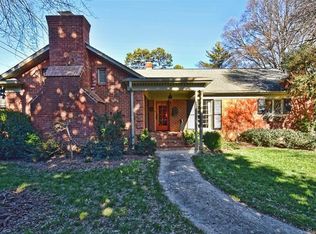 2410 Ferncliff Rd, Charlotte, NC 28211