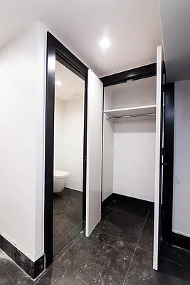 Rented by Nooklyn NYC LLC | media 98